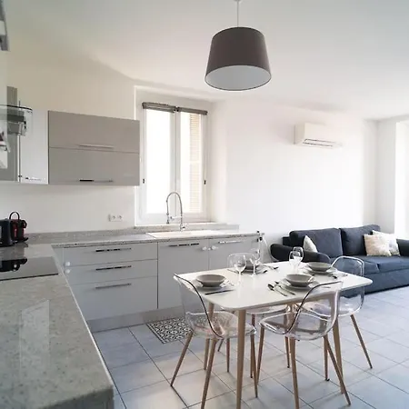 T4 Vue Mer Proche Gare Et Centre Apartment *